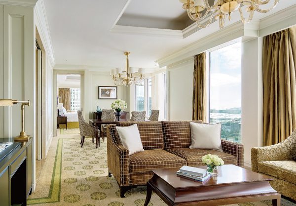 tlszx-executive-suite-living-room-2018-1680-945 tlszx-executive-suite-living-room-2018-1680-945