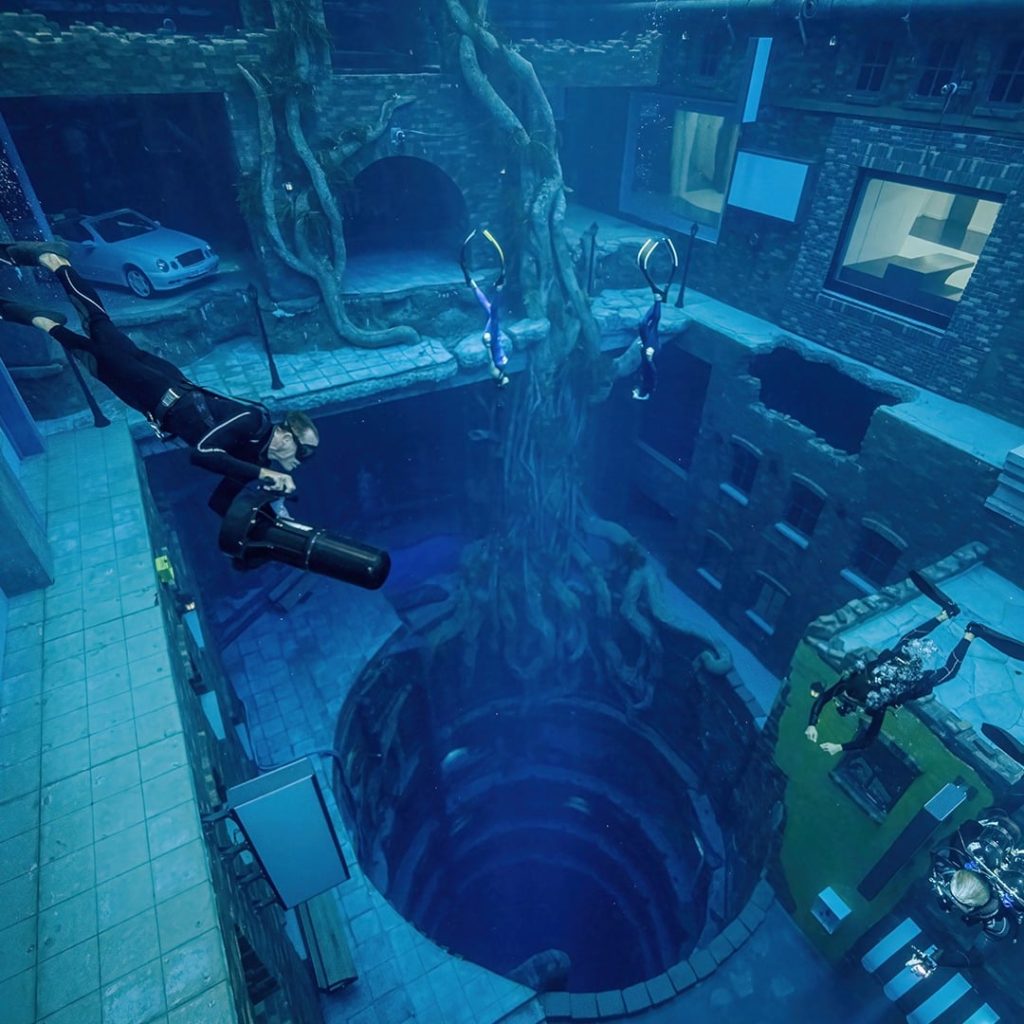 deep dive dubai