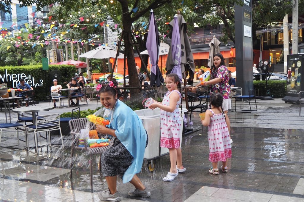 happy songkran