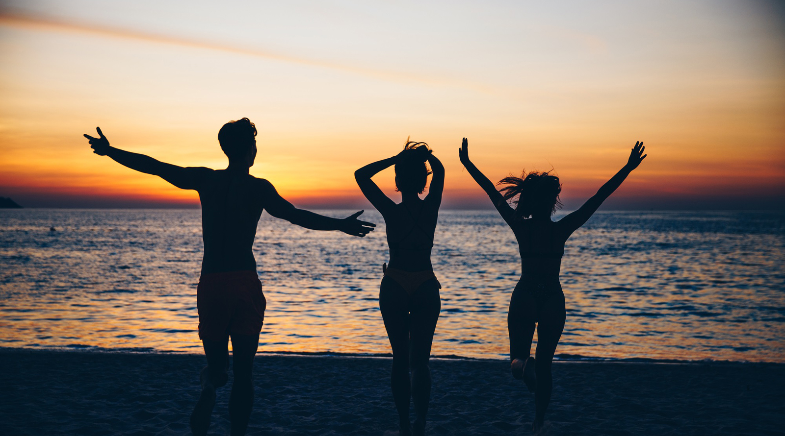 Friends Forever: Four Points by Sheraton Phuket Patong Beach Resort Welcomes Besties for Social Beachfront Breaks