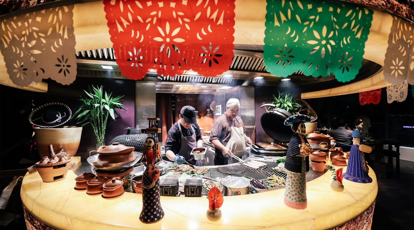 When Mexico meets Thailand, things can get deliciously interesting